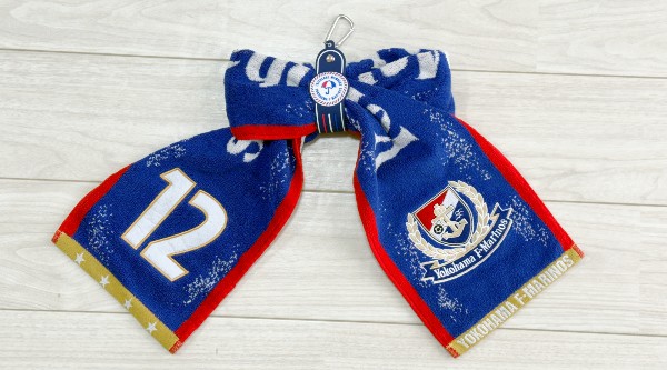 これで女子サポ力アップ！？トリコロールメンバーズ継続会員特典「タオルホルダー」でタオマフを可愛く結んでみた。